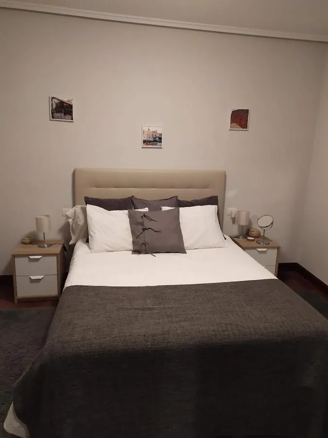 Bilbao Center Apartamento 2 Hab Parking Privado 0*,  Spagna